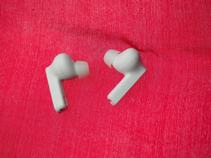 JBL Tune Beam (new model) Left & Right Bluetooth Earbuds Only & Working