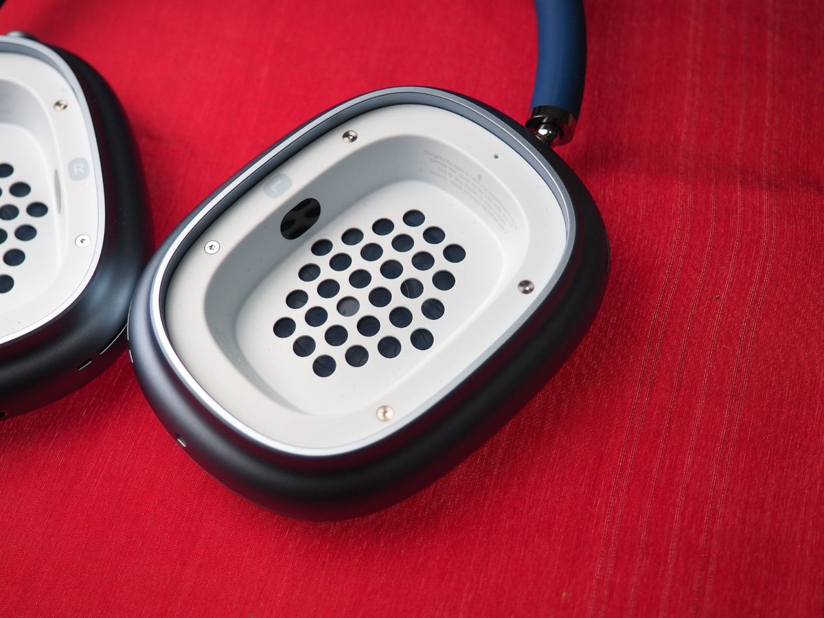 Genuine Apple Max A2096 Bluetooth Headphones Not Working No Power