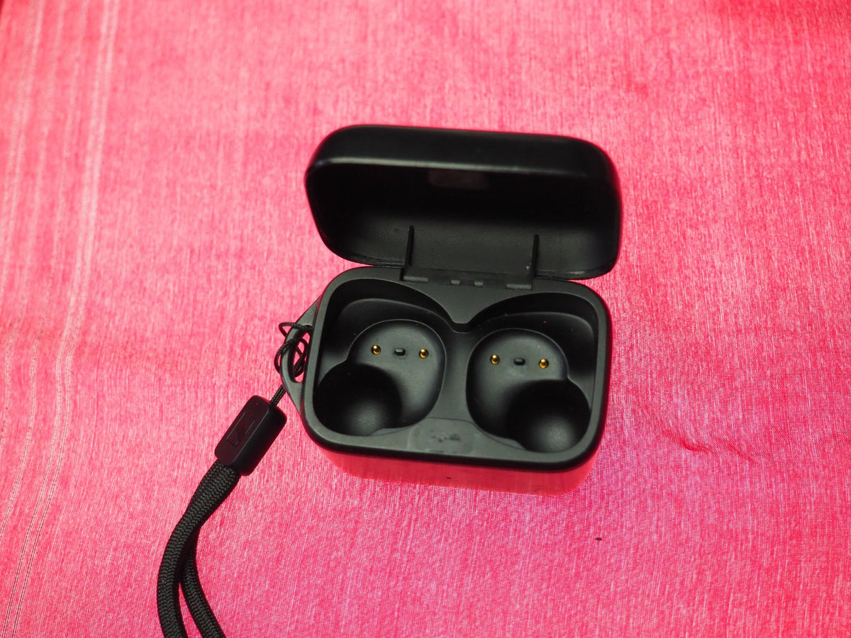 Sennheiser Sport Case Only & Working