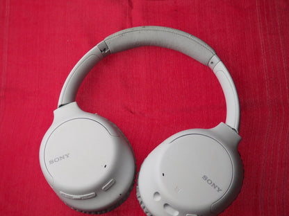 Sony CH710N Bluetooth headphones