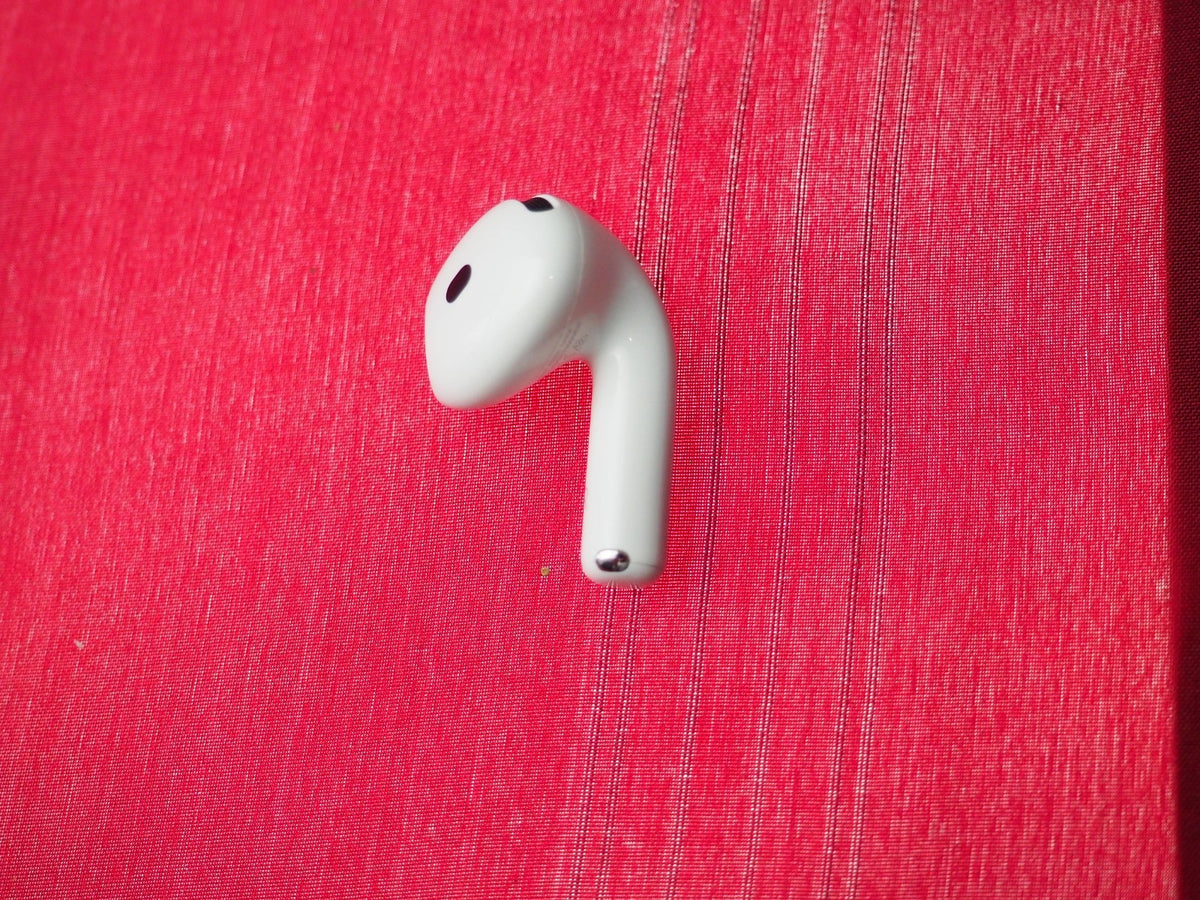 Genuine Apple Airpods 4 (A3050) Right Bud Only & Working