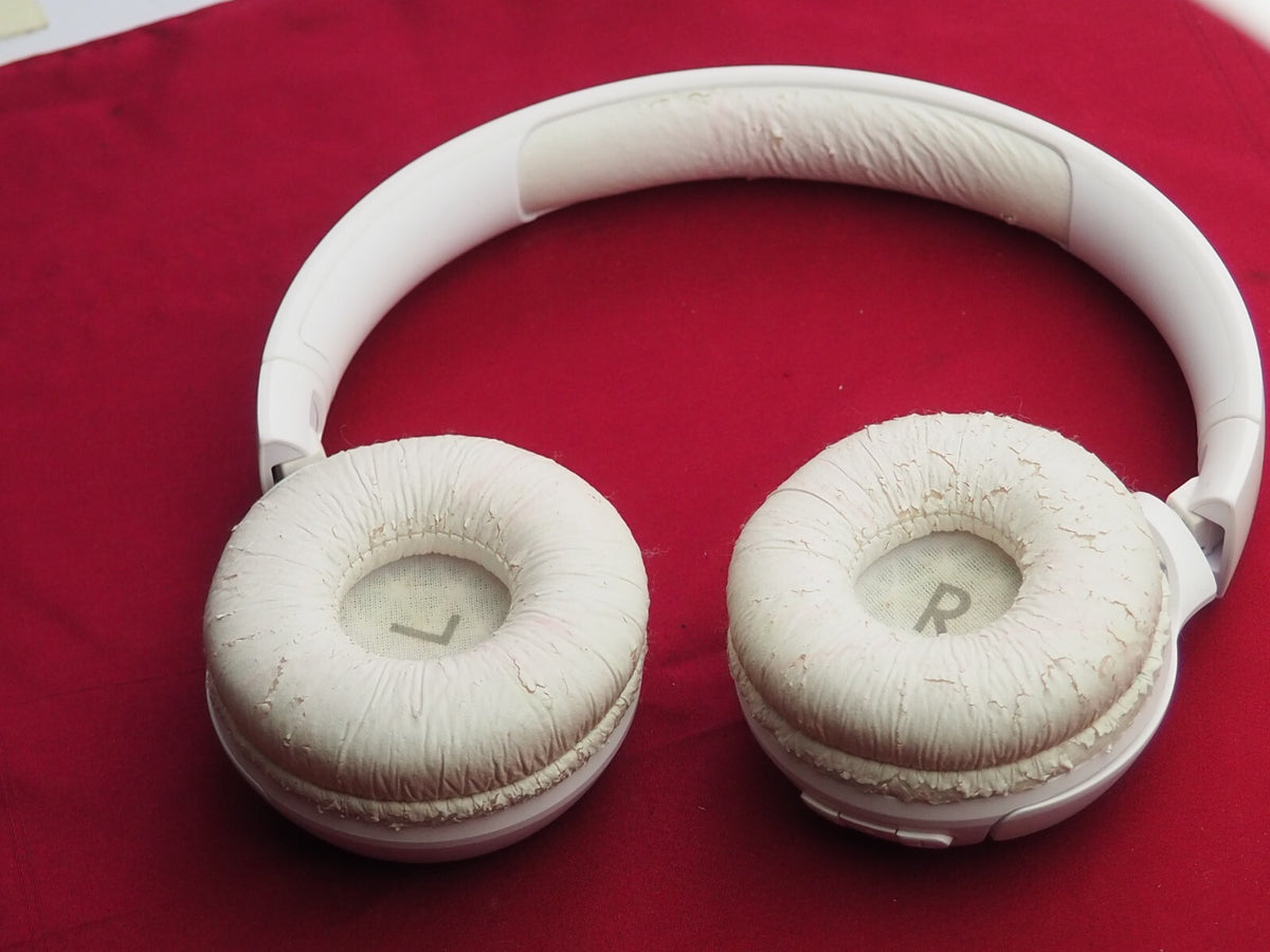JBL Tune 570NC Bluetooth Headphones
