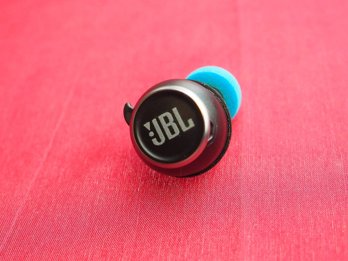 JBL Reflect Mini (no fins) Right Bluetooth earbud Only & Working