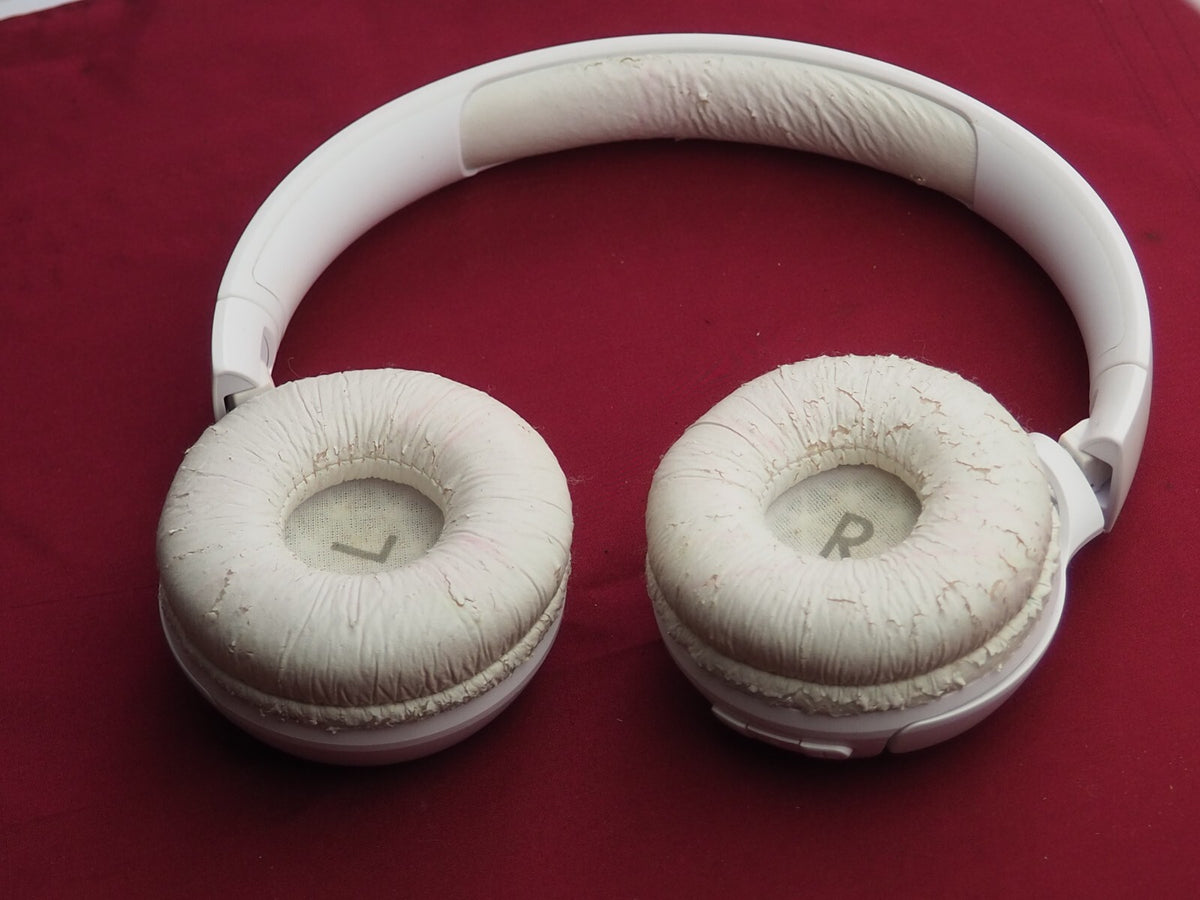 JBL Tune 570NC Bluetooth Headphones
