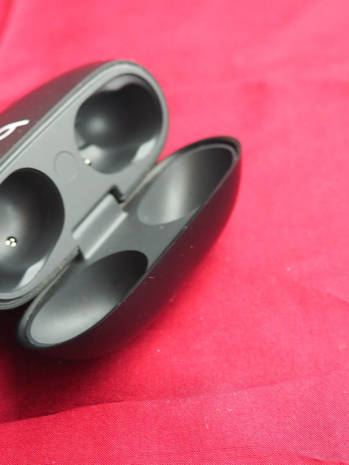 Beats Studio Buds Case Only & Working