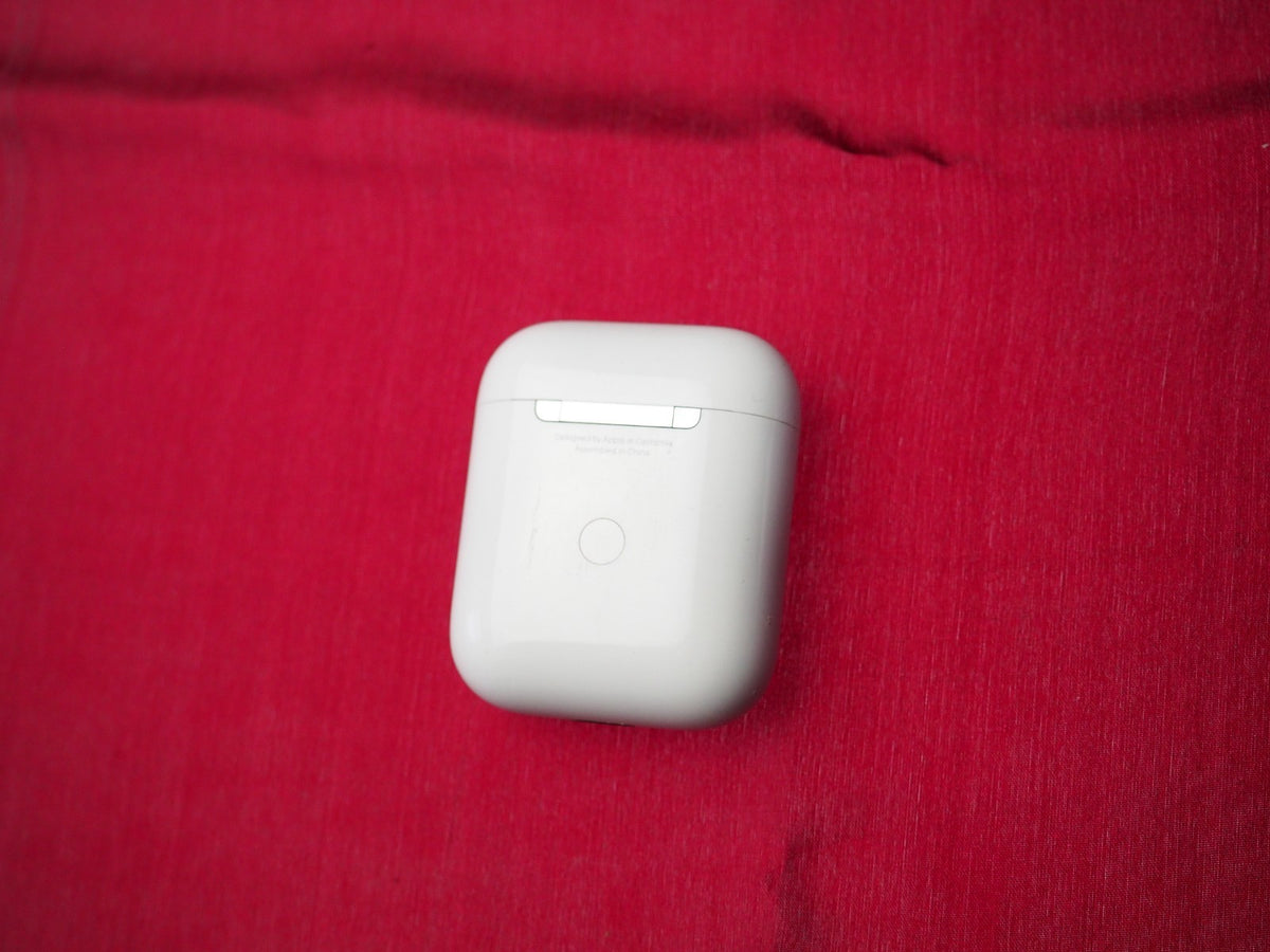 Apple Airpods (A1938) Charging Case Only & Working