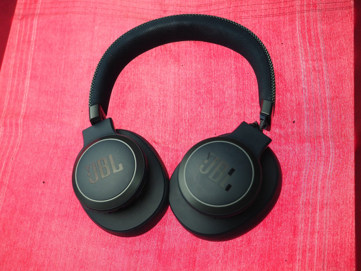 JBL Live 650 Bluetooth Headphones & Fully Working But Snapped