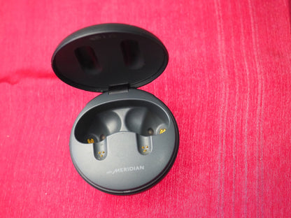 LG Tone UT900  Charging Case Only & Working