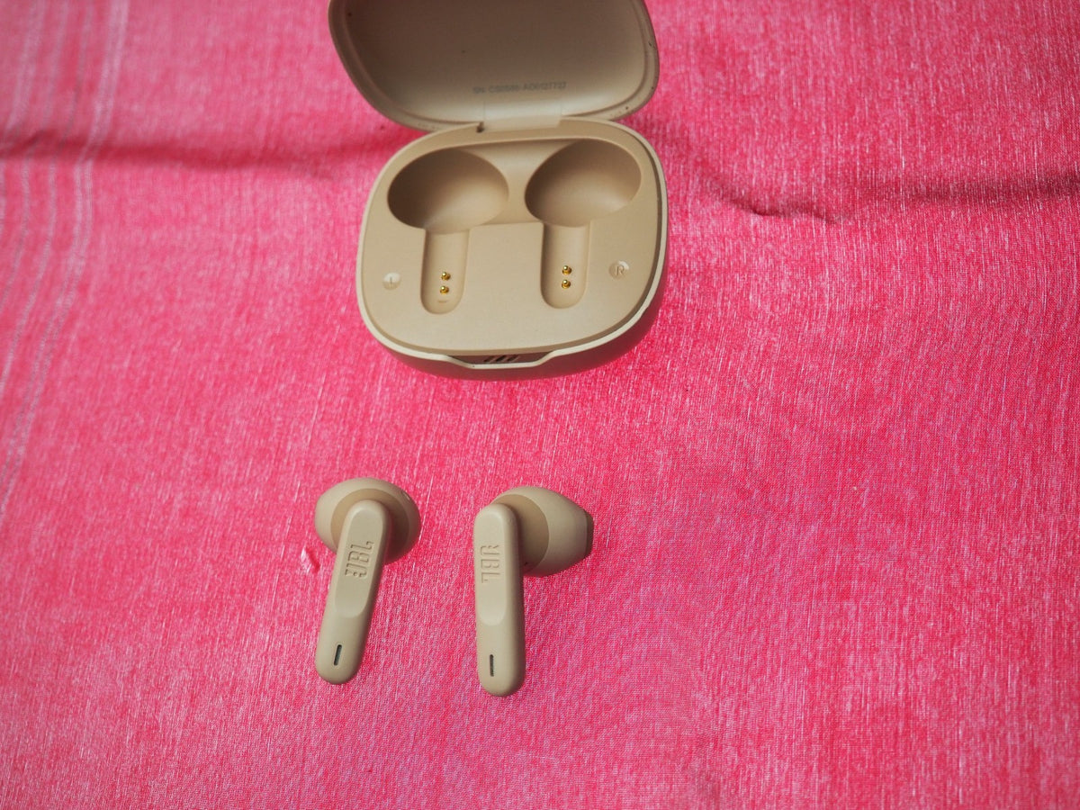 JBL Wave Flex Bluetooth Earbuds Only & Working