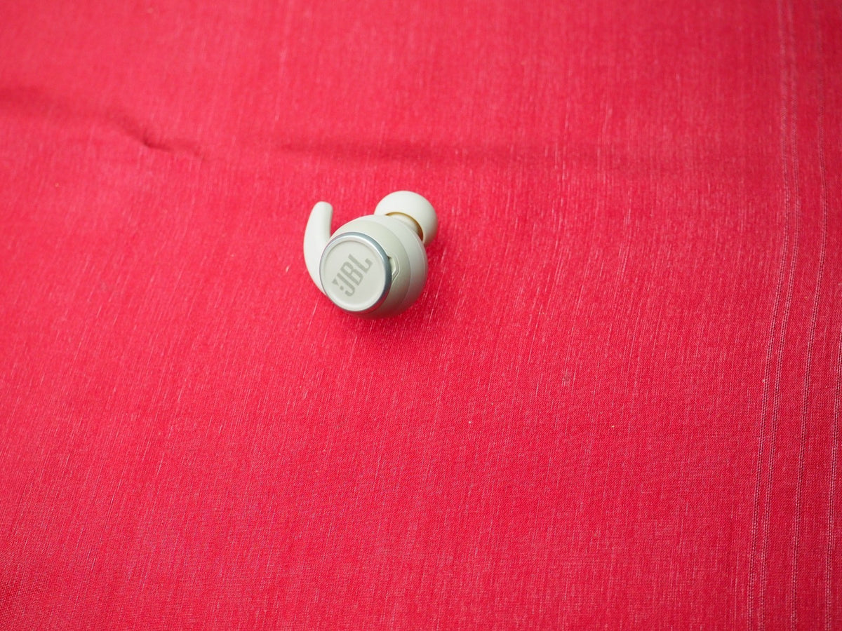 JBL Reflect Mini Right Earbud Only & Working