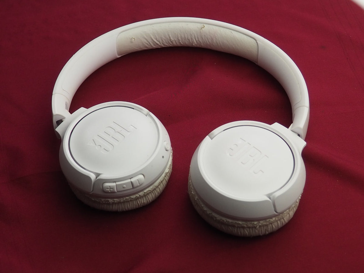 JBL Tune 570NC Bluetooth Headphones