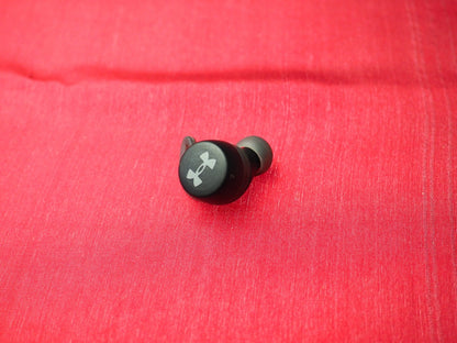 JBL Under armour Streak Right Earbud Only & Working