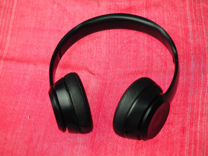 Beats Solo 3 Bluetooth Headphones & Working