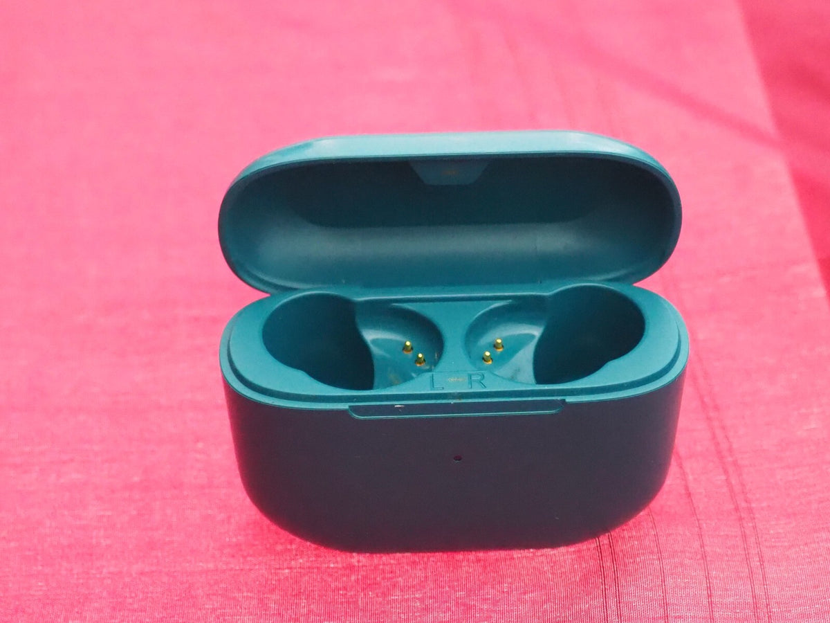 Jlab Go air Pop Green Earbud Case Only & Working