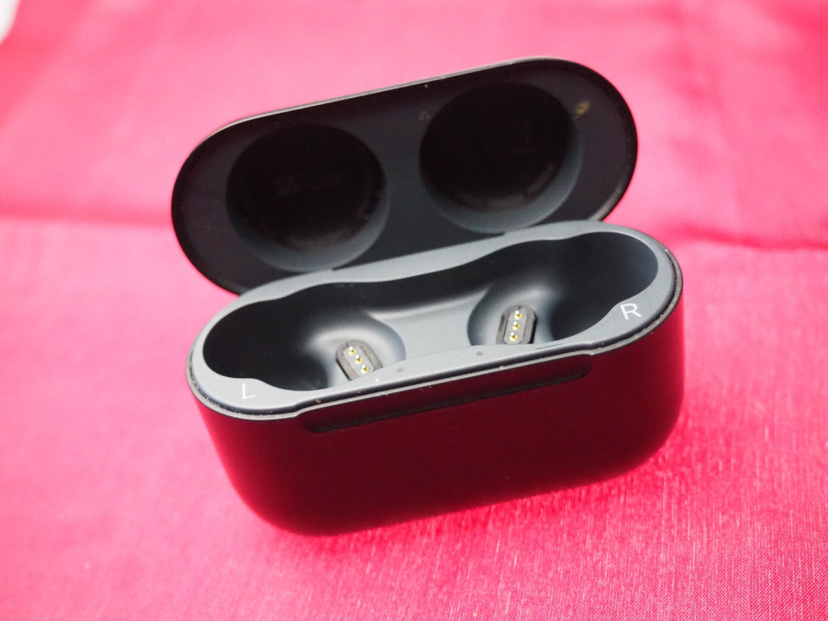 Amazon Echo Buds  2nd Gen Charging Case Only & Working