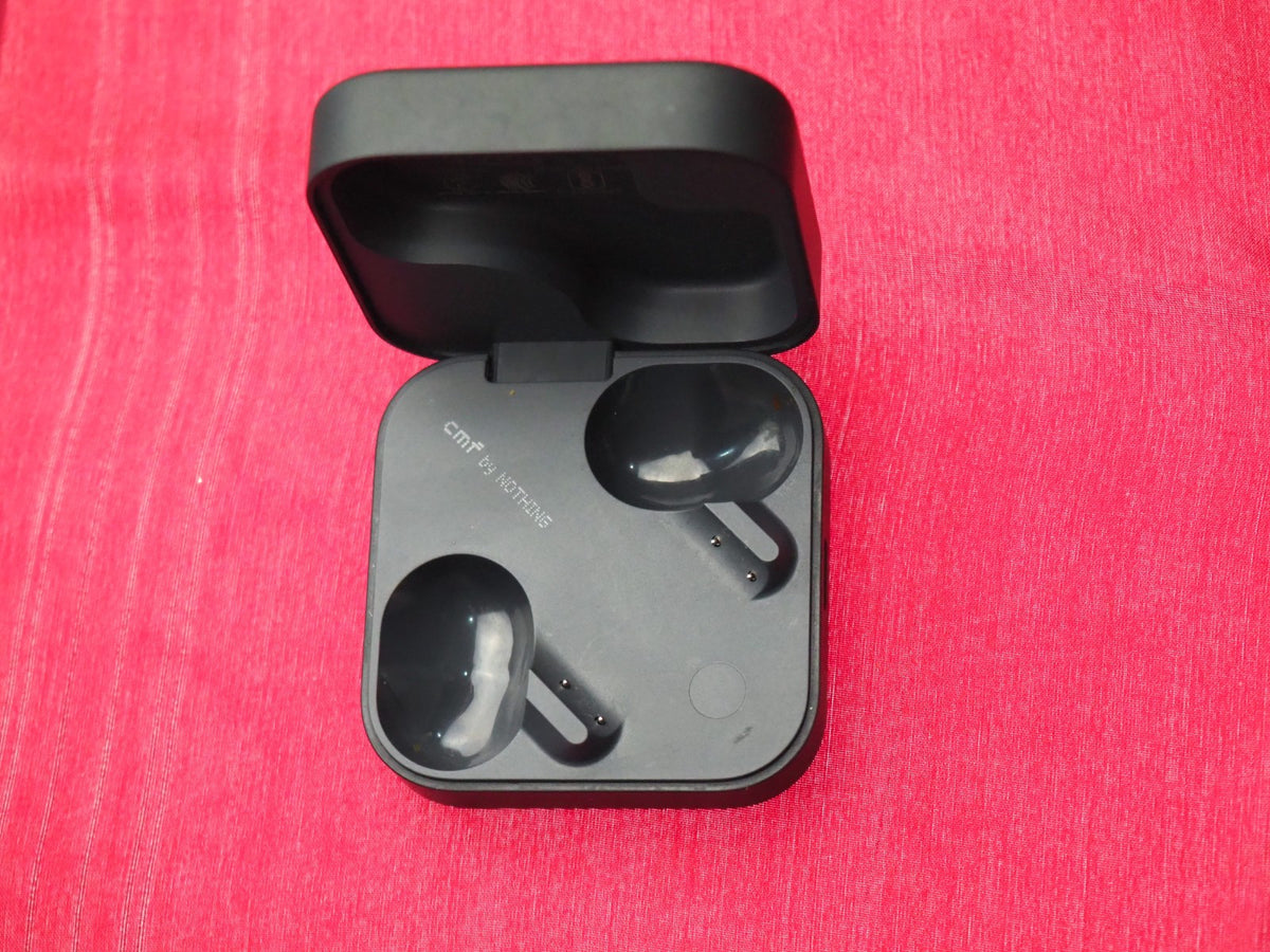 CMF Buds B172 Case  Only & Working