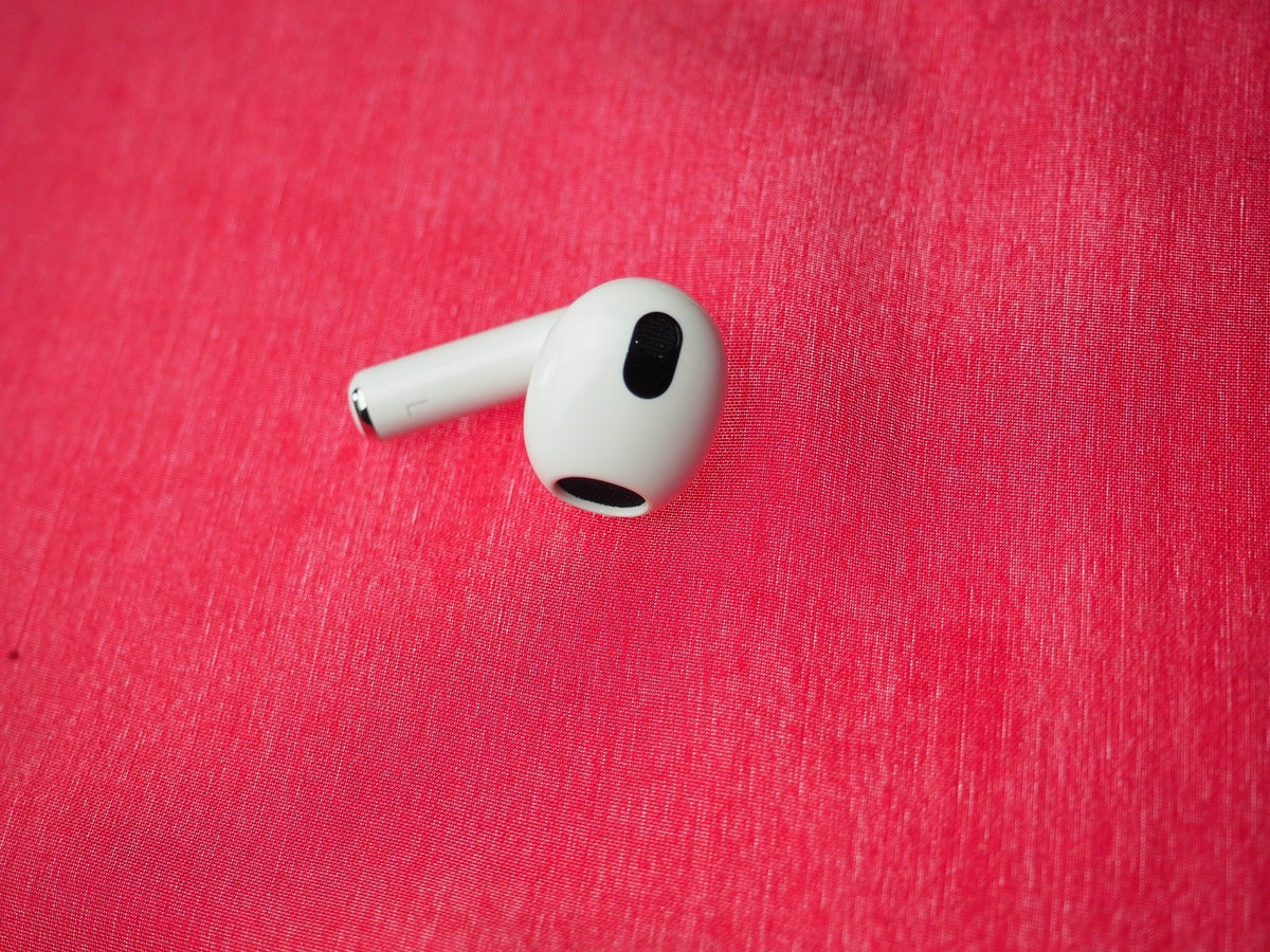 Genuine Apple Airpods 3 (A2564) Left  Bud Only & Working (Old Model)