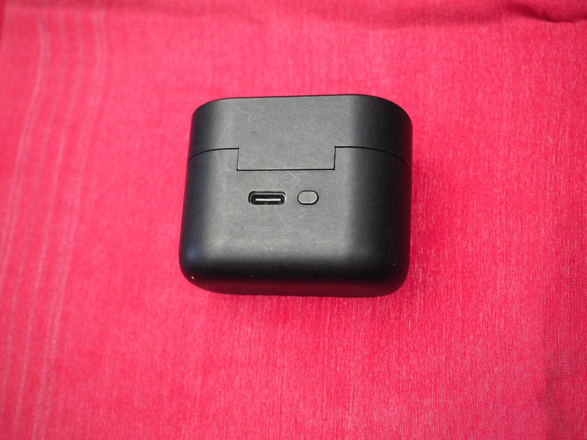 Denon AH-630 Charging Case Only & Working