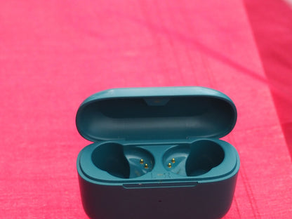 Jlab Go air Pop Green Earbud Case Only & Working