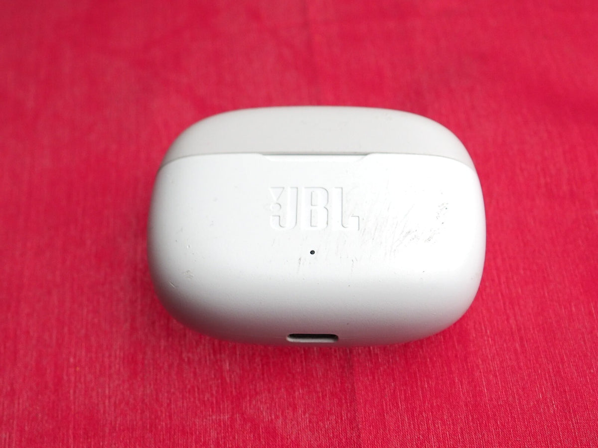 JBL Wave 200 Earbuds Case  Only & Working
