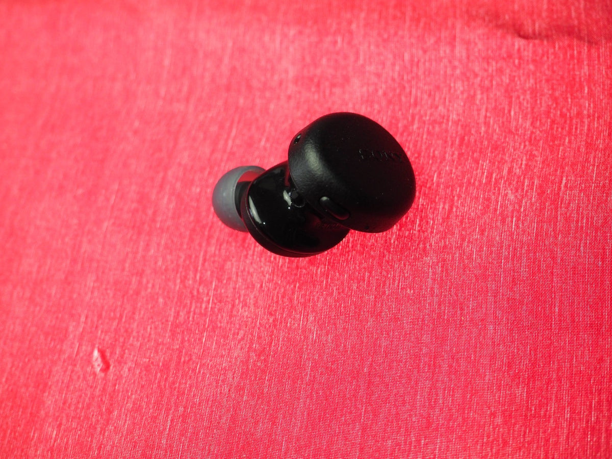 Sony WF-XB900  Left  Earbud Only & Working