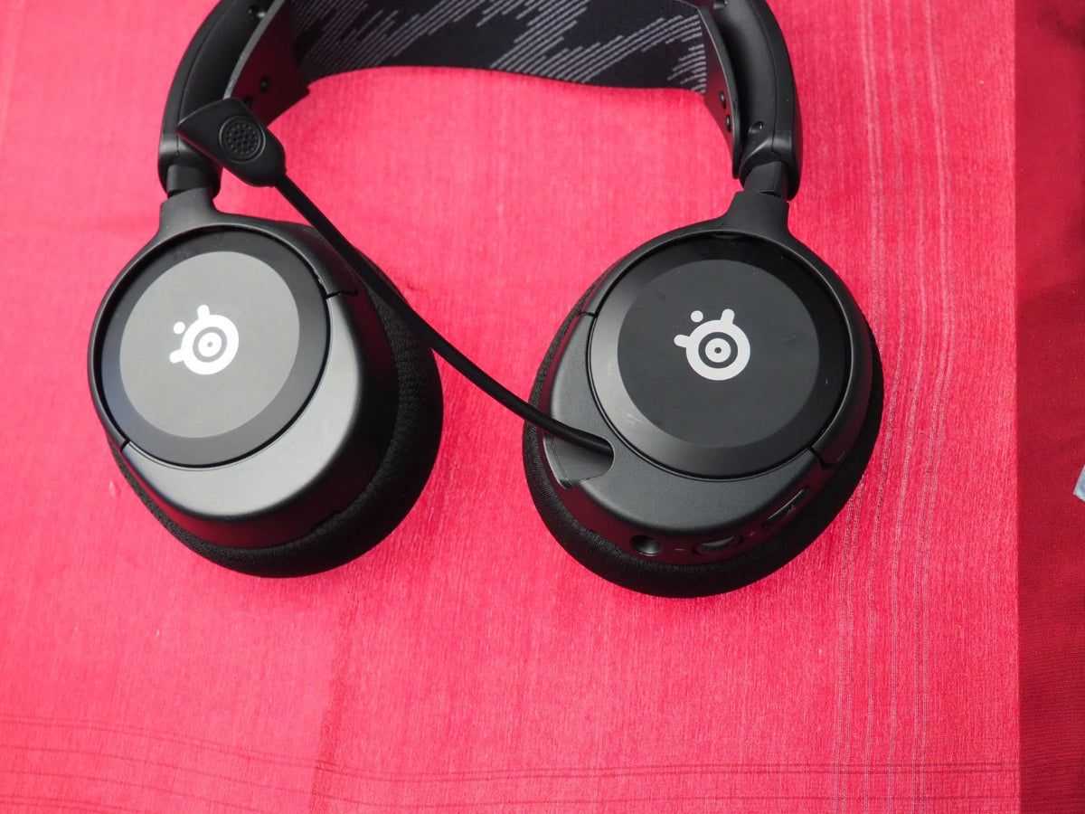 Steelseries Arctis Nova 1 BluetoothWired Headset