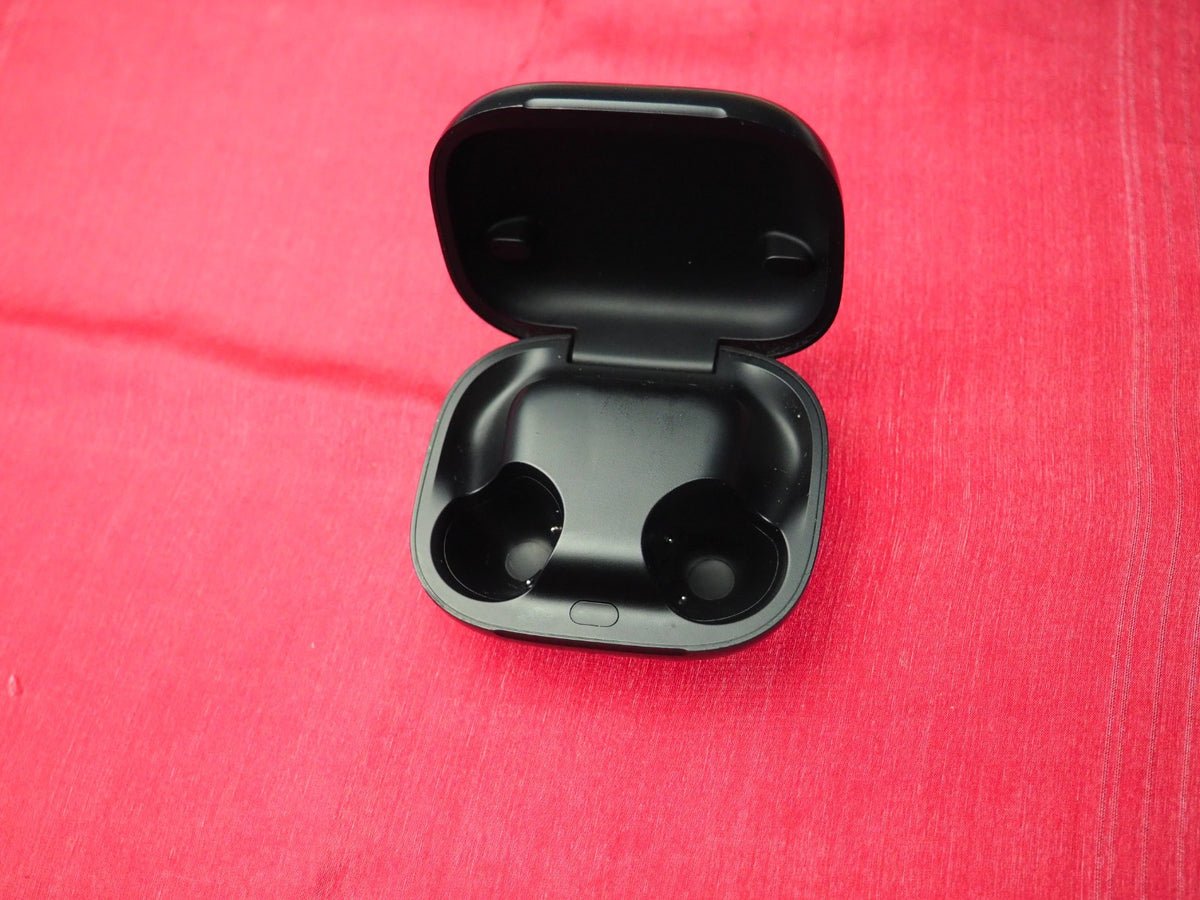 Powerbeats Pro 2 Case Only & Working