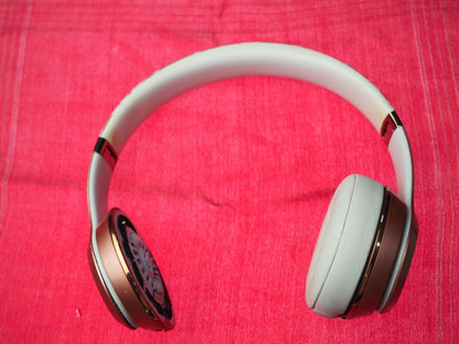 Beats Solo 3 Bluetooth Headphones & NOT Working