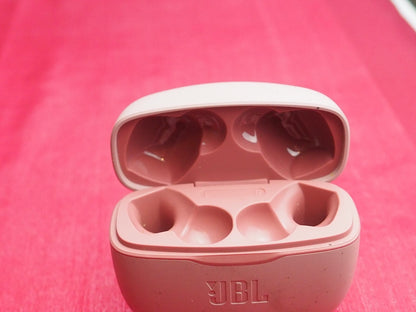 Jbl Tune 215 Earbuds Case Only & Working
