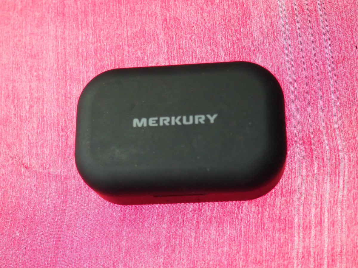 Merkury MI-EO38T Bluetooth Earbud Case Only & Working