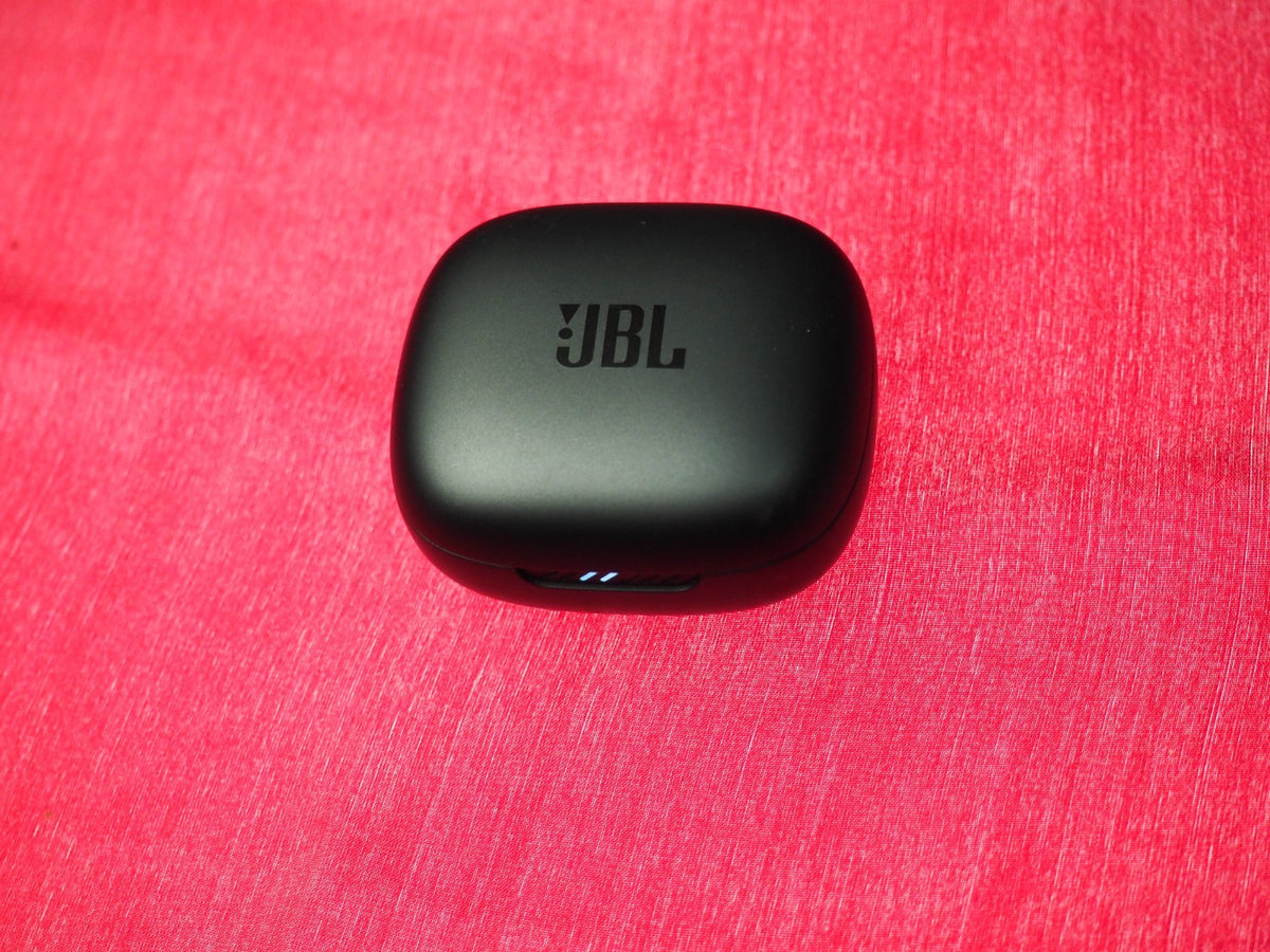JBL Live Pro 2 Bluetooth Earbuds Only & Working