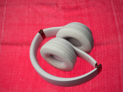 Beats Solo 4 Lilac Bluetooth Headphones & Working