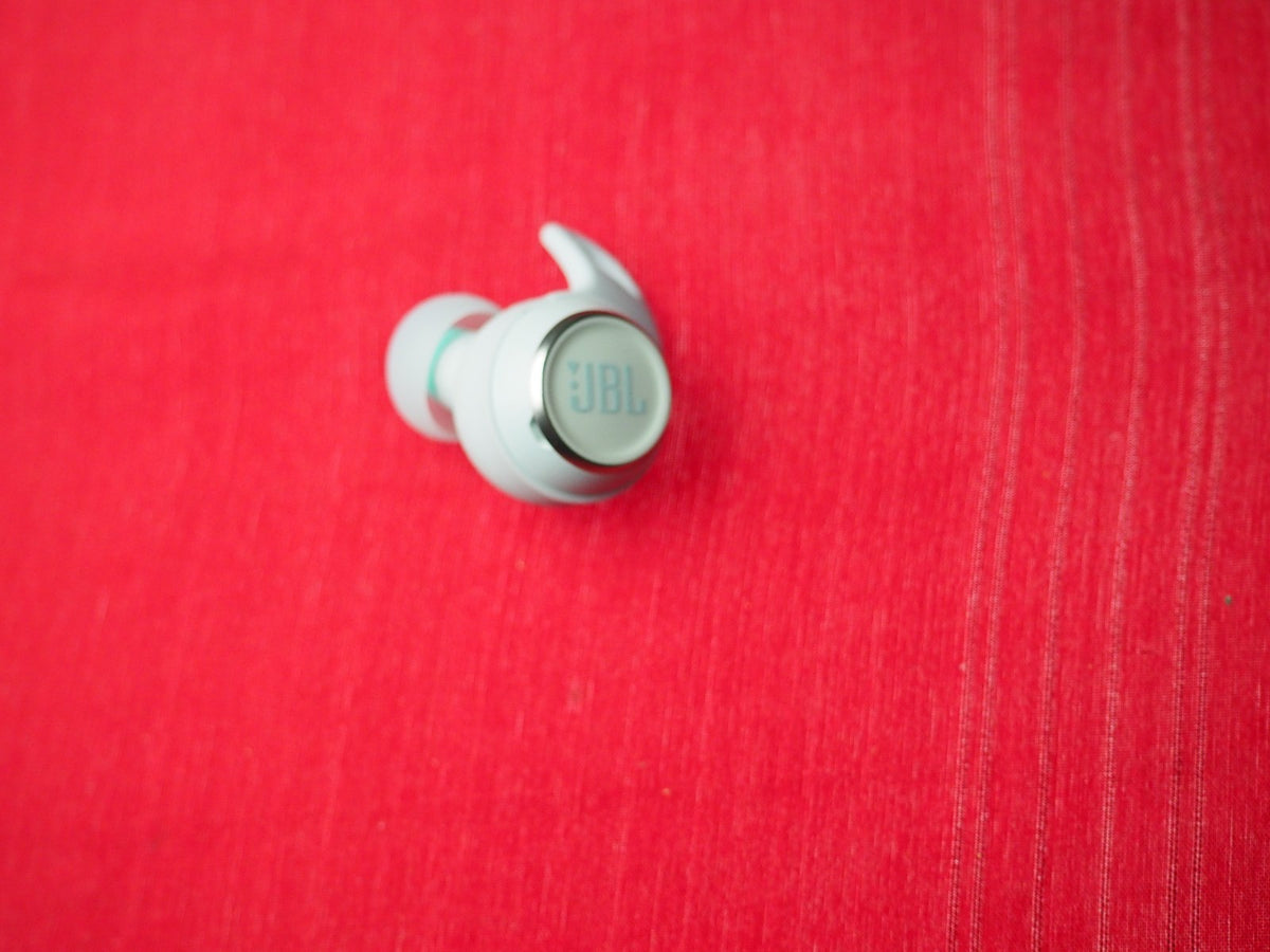 JBL Reflect Aero Left Earbud Only & Working