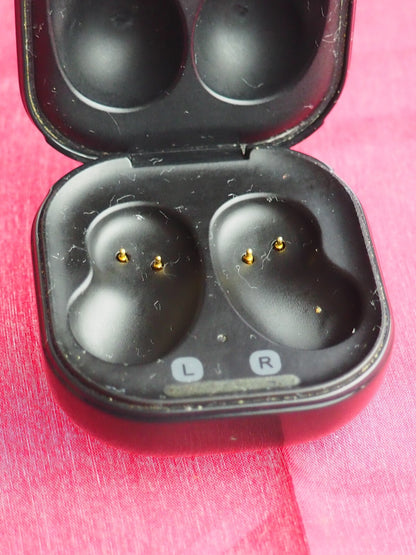 Samsung Galaxy Buds Live Case Only & Working