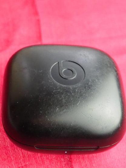 Genuine Powerbeats Pro A2078 Case Only & Working