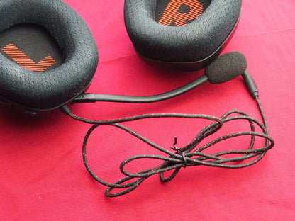 JBL Qauntum 100 Wired Headphones