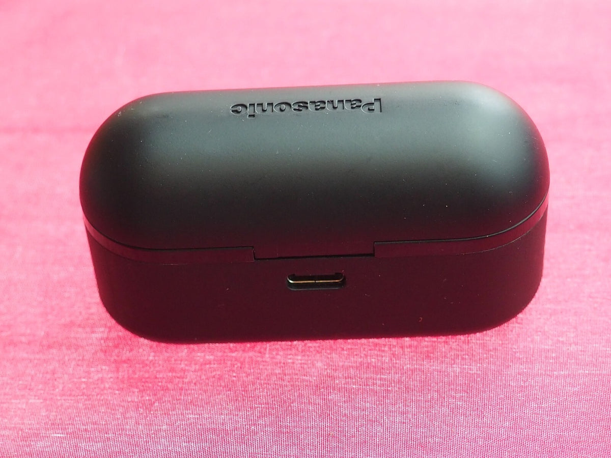 Panasonic RZ-S500W Earbud Case Only & NOT WORKING