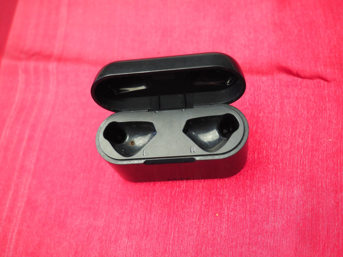 JVC HA-A3T Charging Case Only & Working