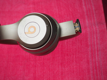 Beats Solo 3 Bluetooth Headphones & NOT Working
