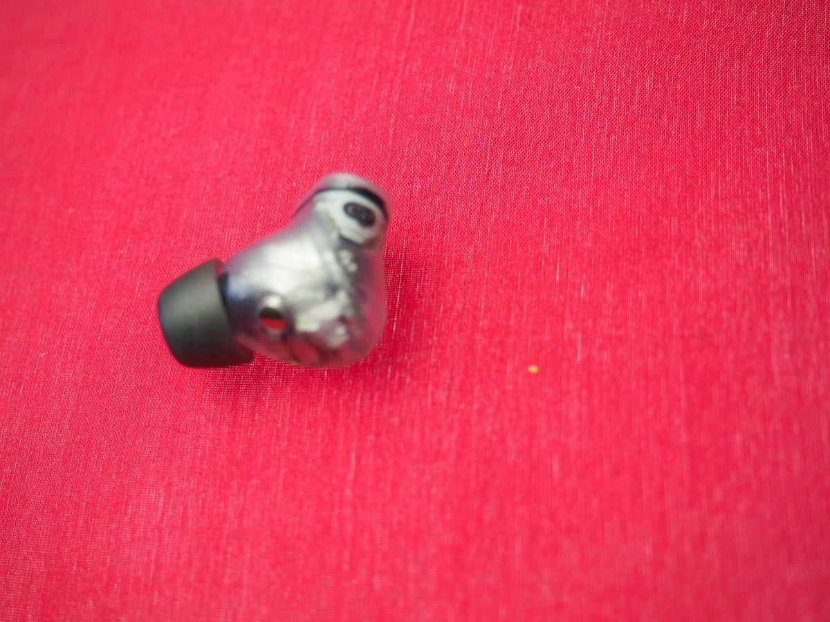 Beats Studio Buds + ANC Right Bluetooth Earbud Only & Working