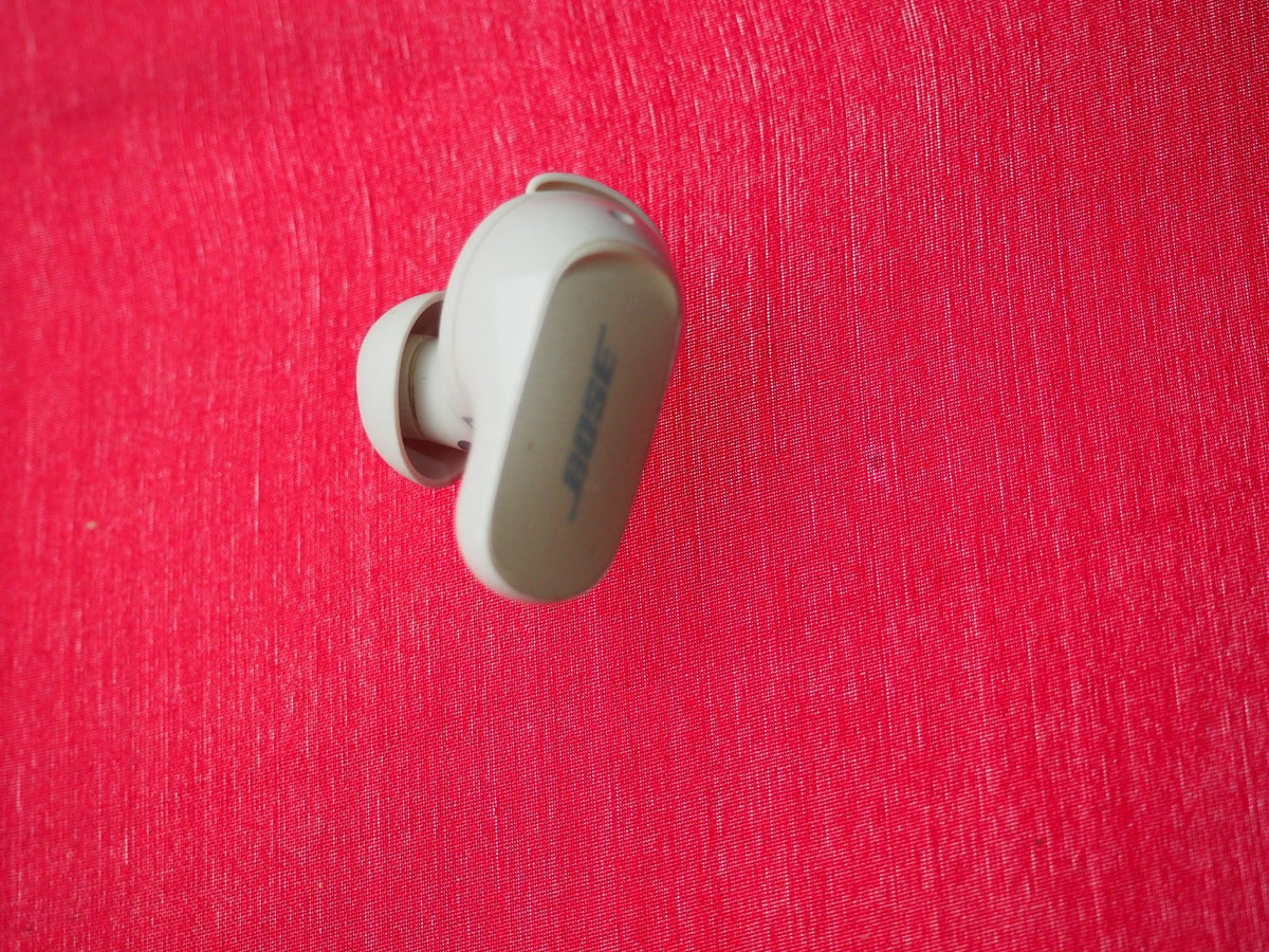 Bose Quietcomfort ii Left  Earbud Only & Working