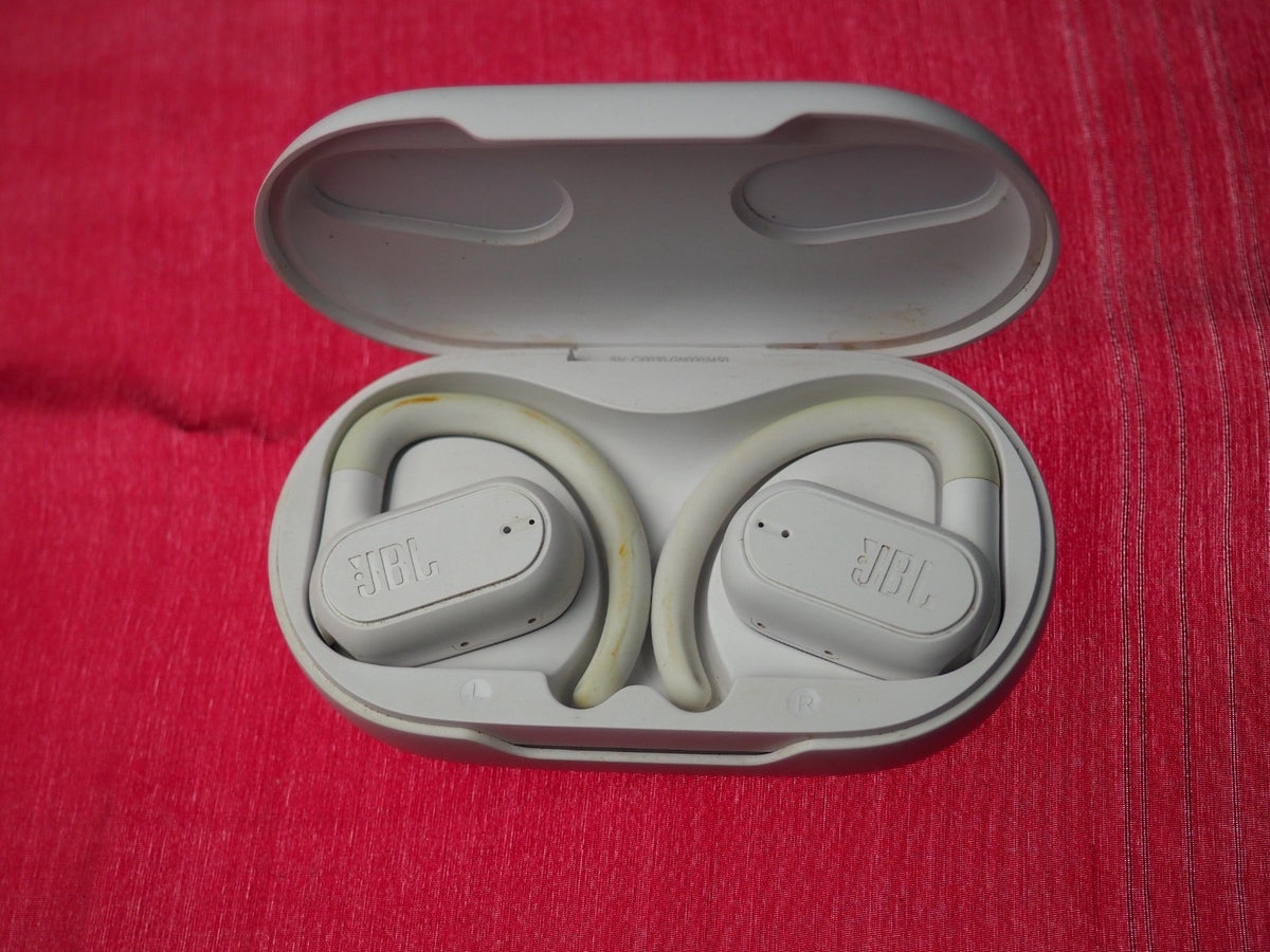 JBL Sound gear Sense Bluetooth Earbuds Only & Not Working