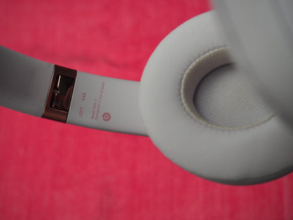 Beats Solo 4 Lilac Bluetooth Headphones & Only One Side Works Fuzzy Sound