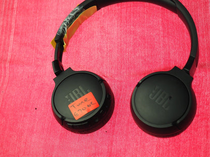JBL TUNE 670NC Bluetooth Headphones No Sound Right