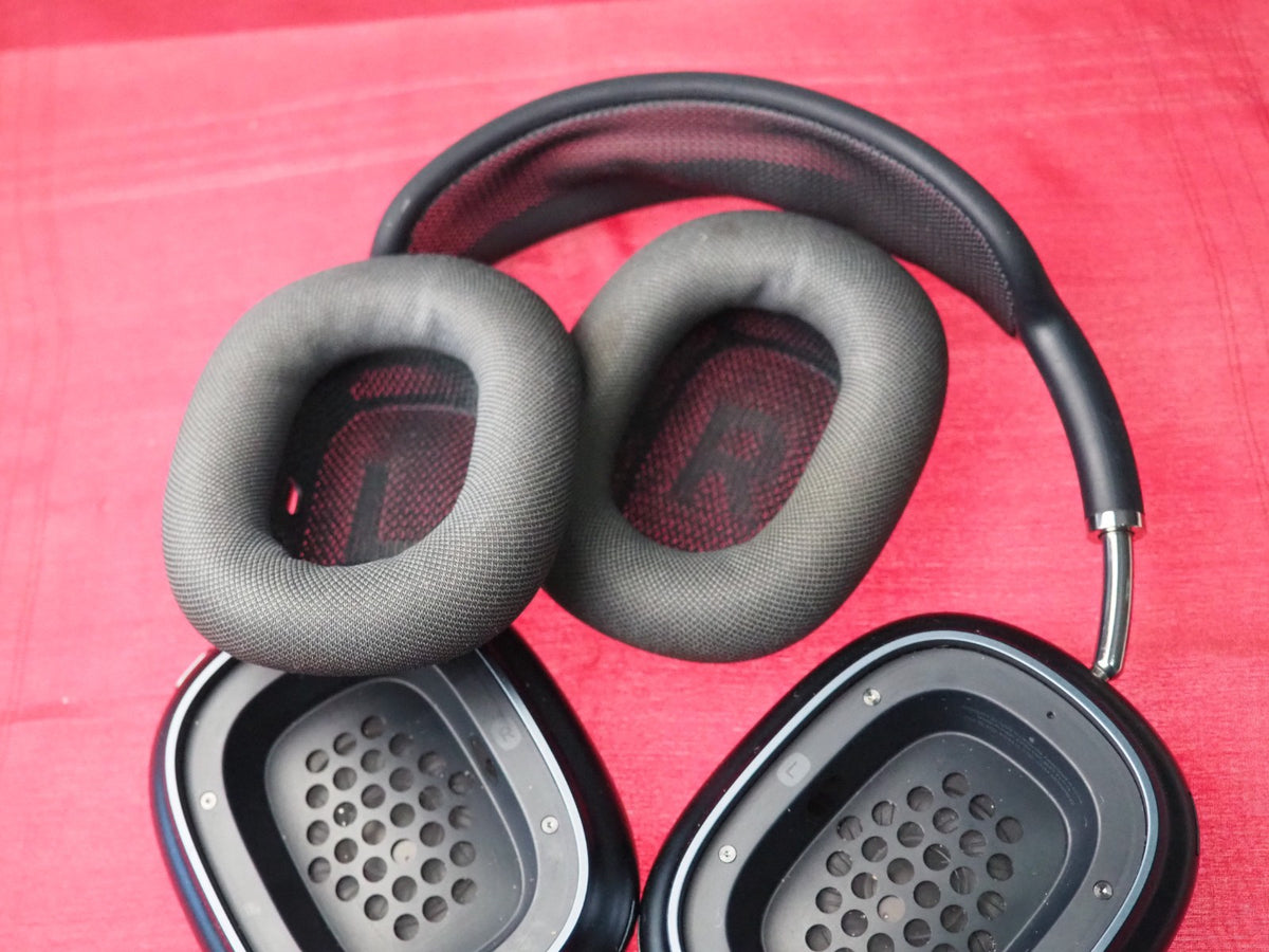 Genuine Apple Max A3184 Bluetooth Headphones Not Working No Power