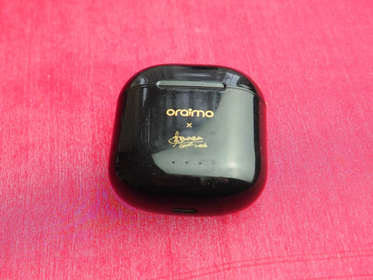 Oraimo Airpods 2 Case  Only & Working