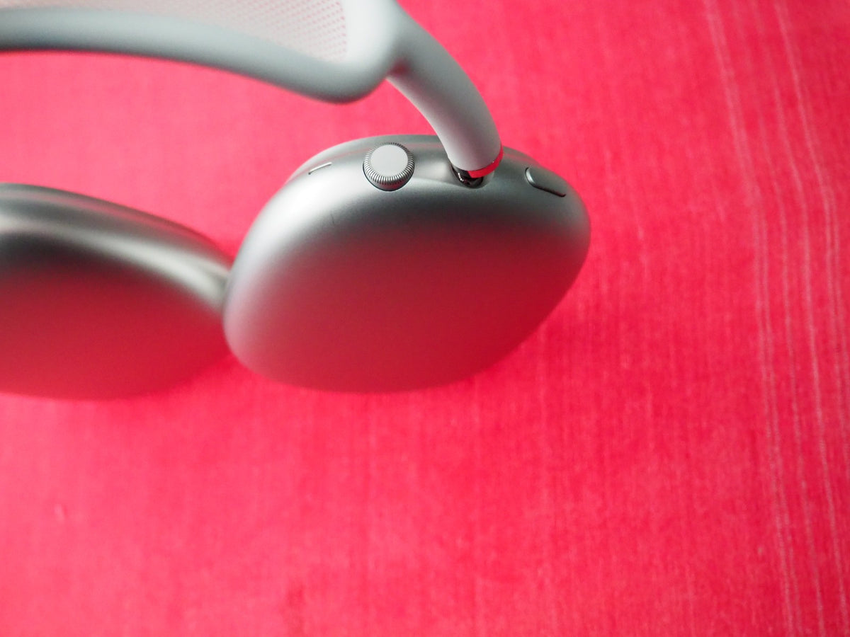 Genuine Apple Max A2096 Bluetooth Headphones Not Working No Power