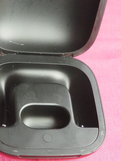Genuine Powerbeats Pro A2078 Case Only & Working