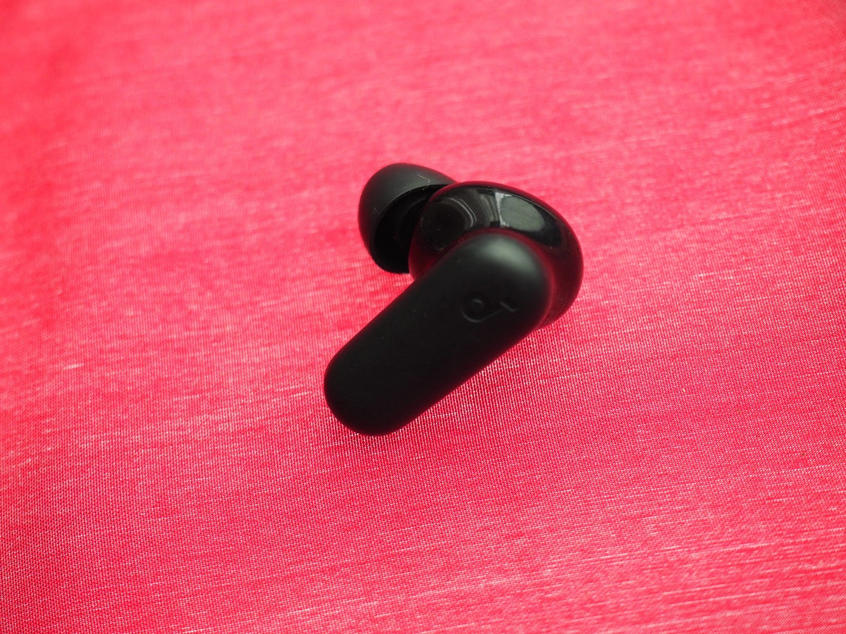 Soundcore R30 Left  Bluetooth earbud Only & Working