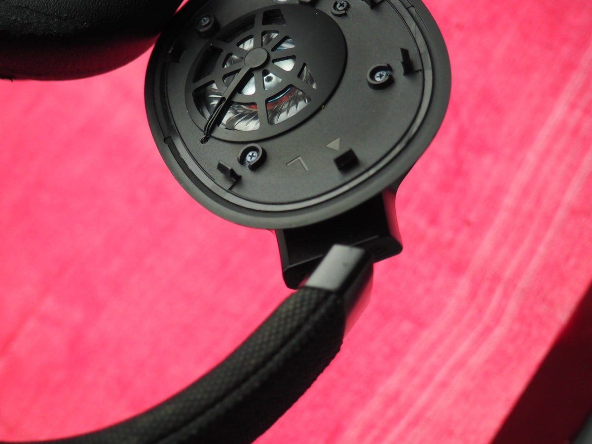 Jbl Live 660 Bluetooth Headphones No Sound Left & Snapped